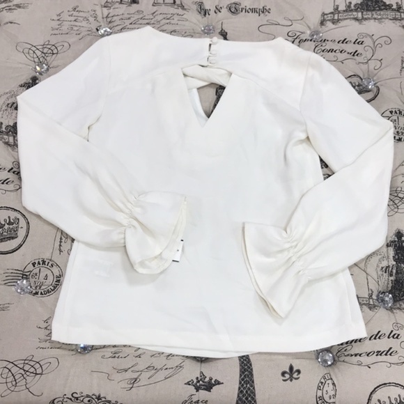 Trina Turk Akayo Keyhole Blouse - Picture 6 of 7